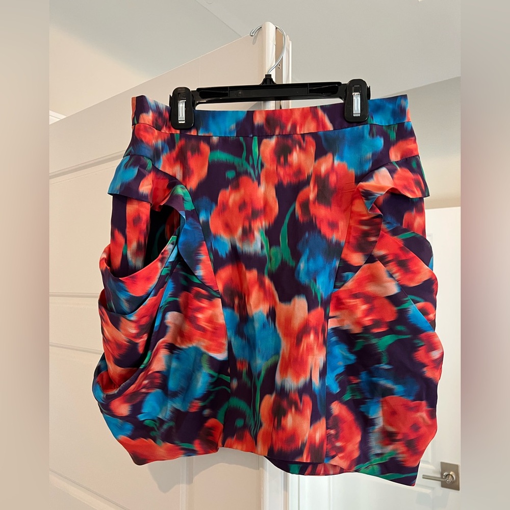 Bebe Silk Tulip Floral Skirt